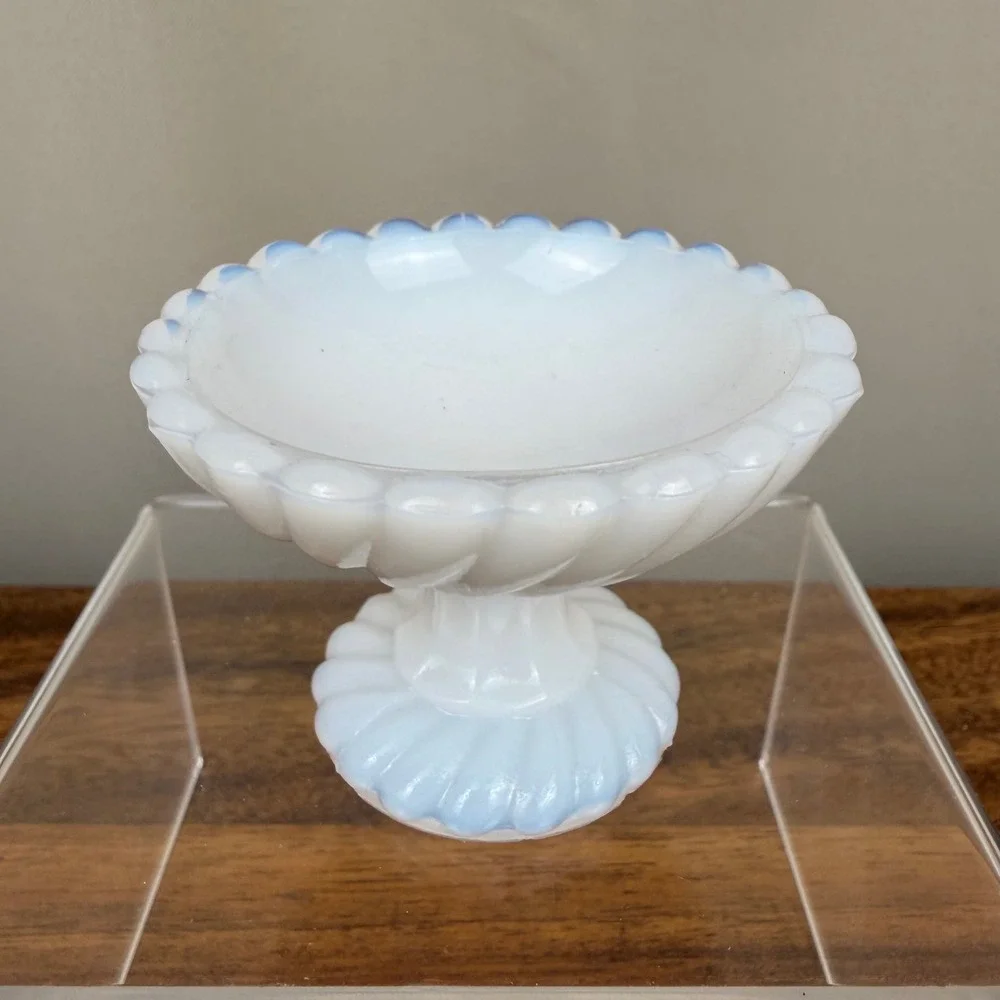 N/A vintage white